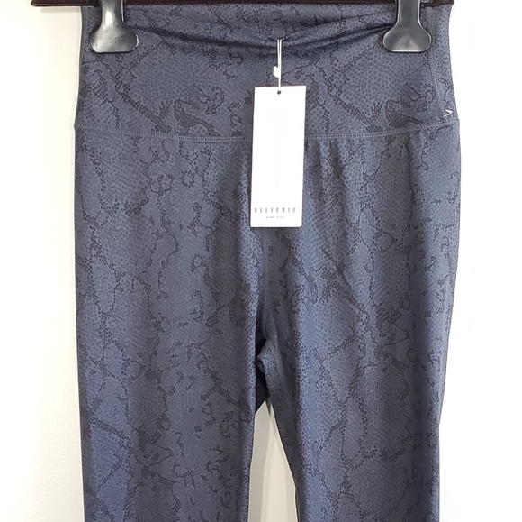 All Fenix Python Charcoal 7/8 Leggings NWT Size Large - Picture 9 of 13